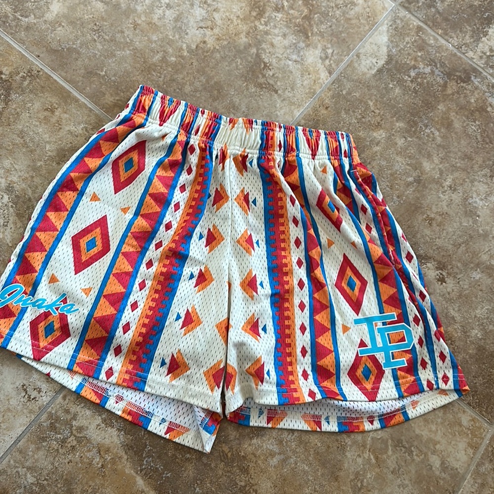 Colorful Inaka Power shorts